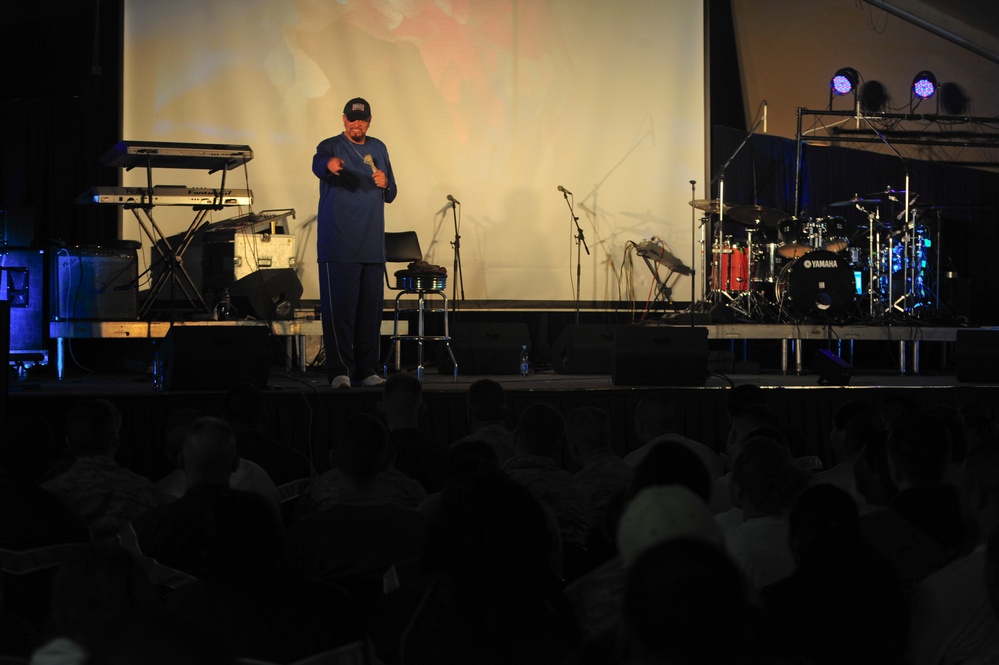 Sinbad and Paige Bryan Band perform for Airmen
