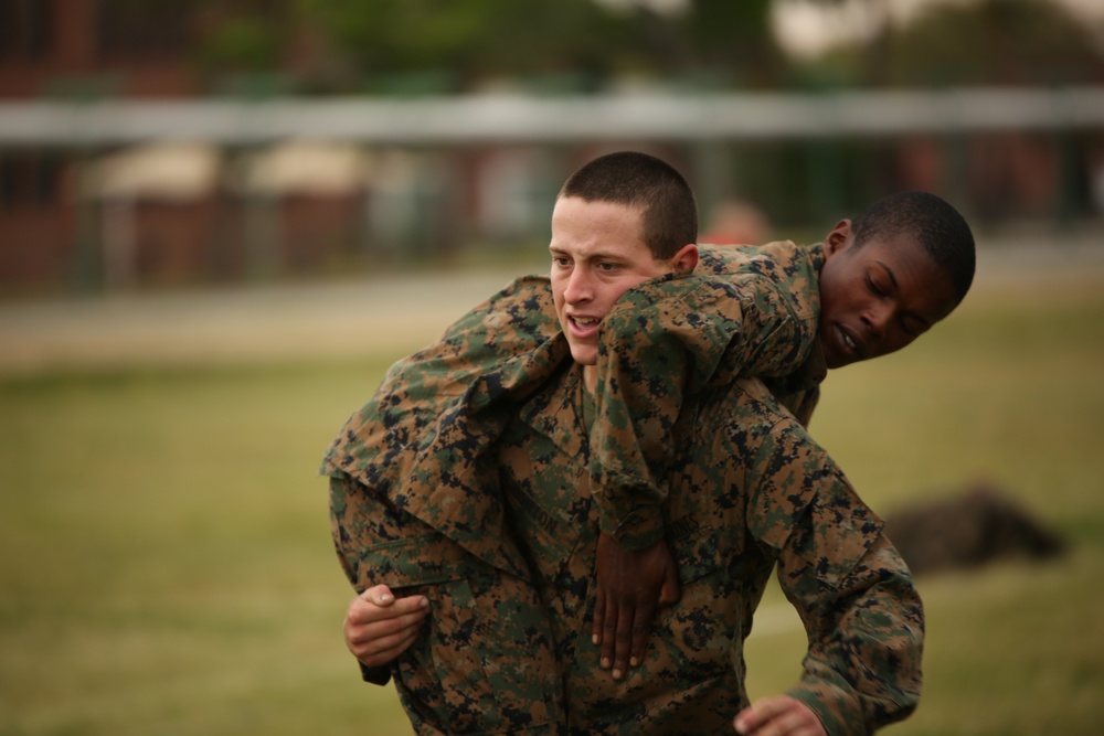 Dvids Images Photo Gallery Marine Recruits Prove Combat Fitness In Test On Parris Island