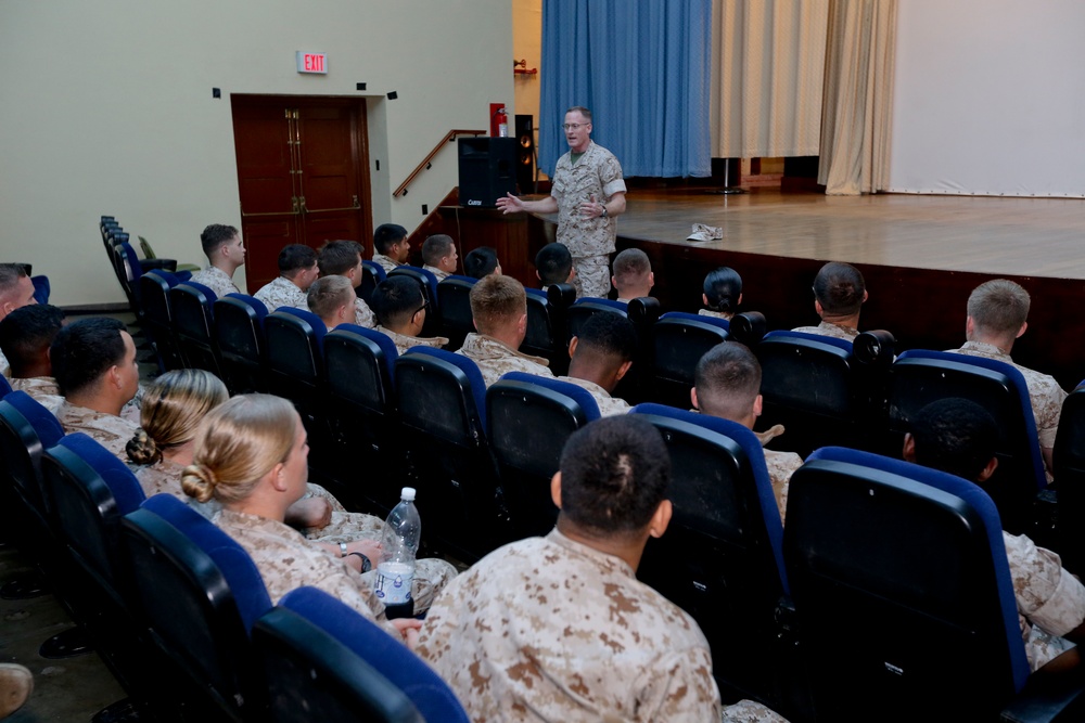 2ndMLG CG greets Marines in Spain