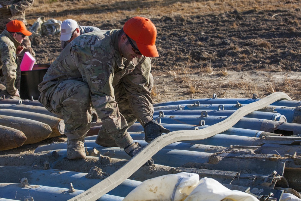 EOD Airmen clear Range