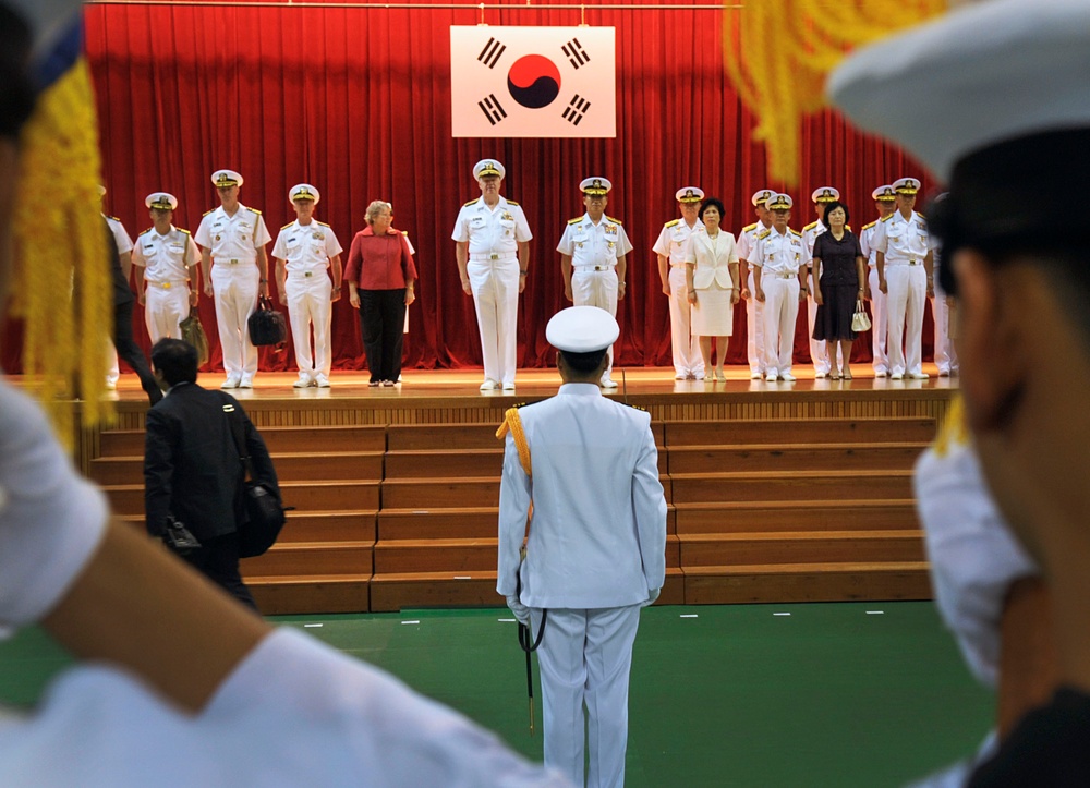 CNO visits ROKN headquarters