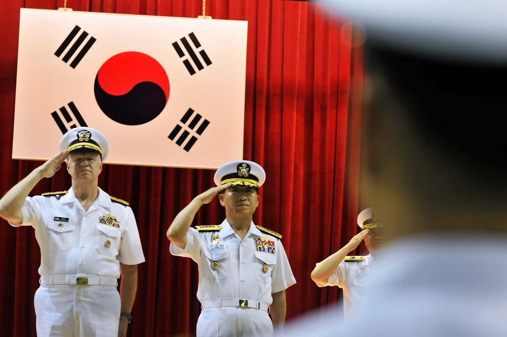 CNO visits Republic of Korea Navy headquarters