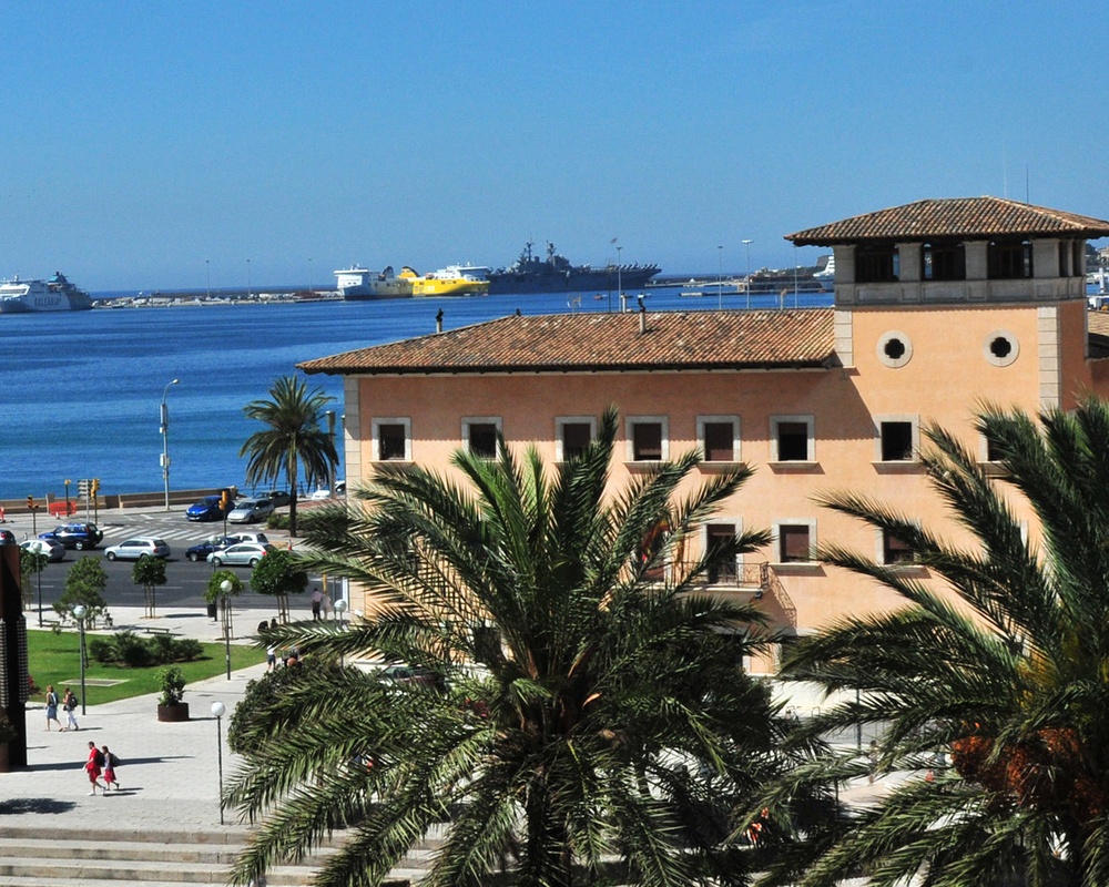 USS Bataan in port at Palma de Mallorca