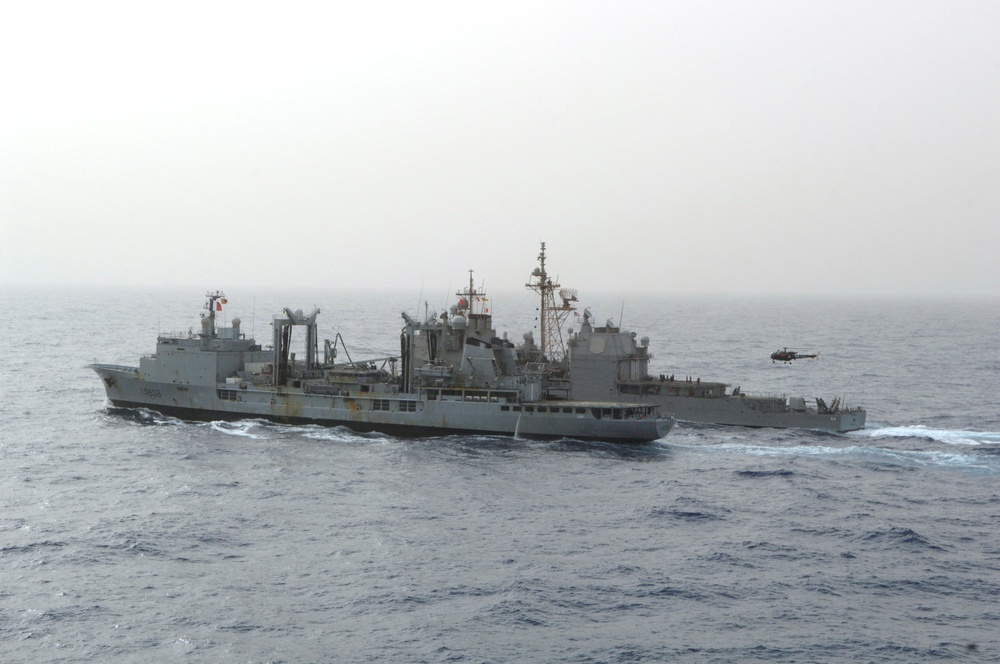 USS Anzio replenishment