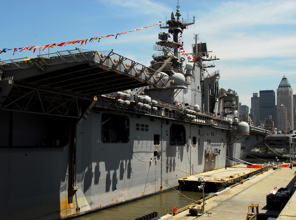 Fleet Week New York City 2009