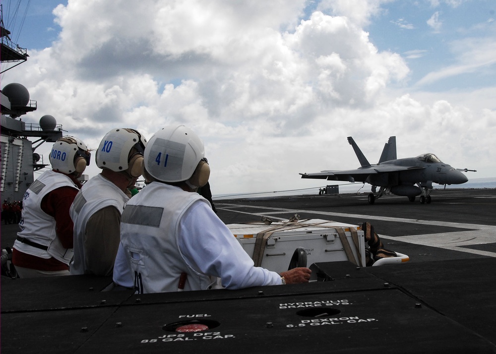 Former President George H.W. Bush visits namesake ship