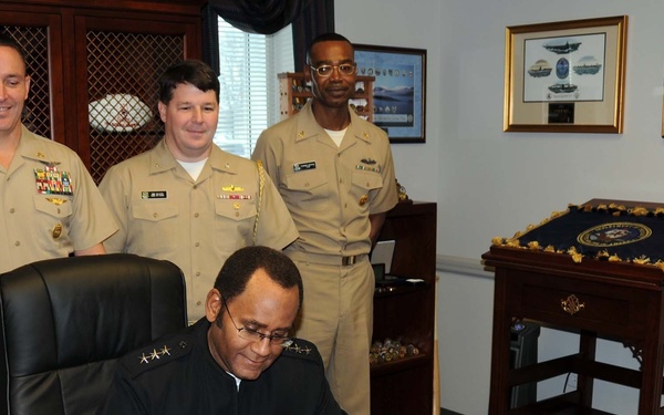 Navy-Marine Corps Relief Society fund drive