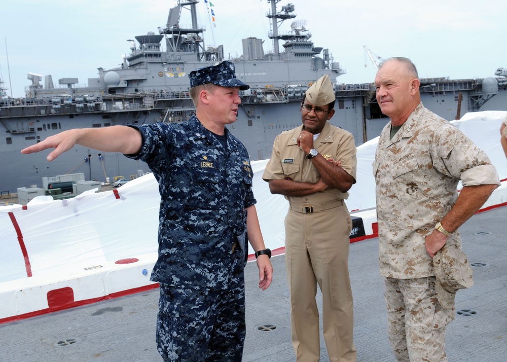USS Mesa Verde tour