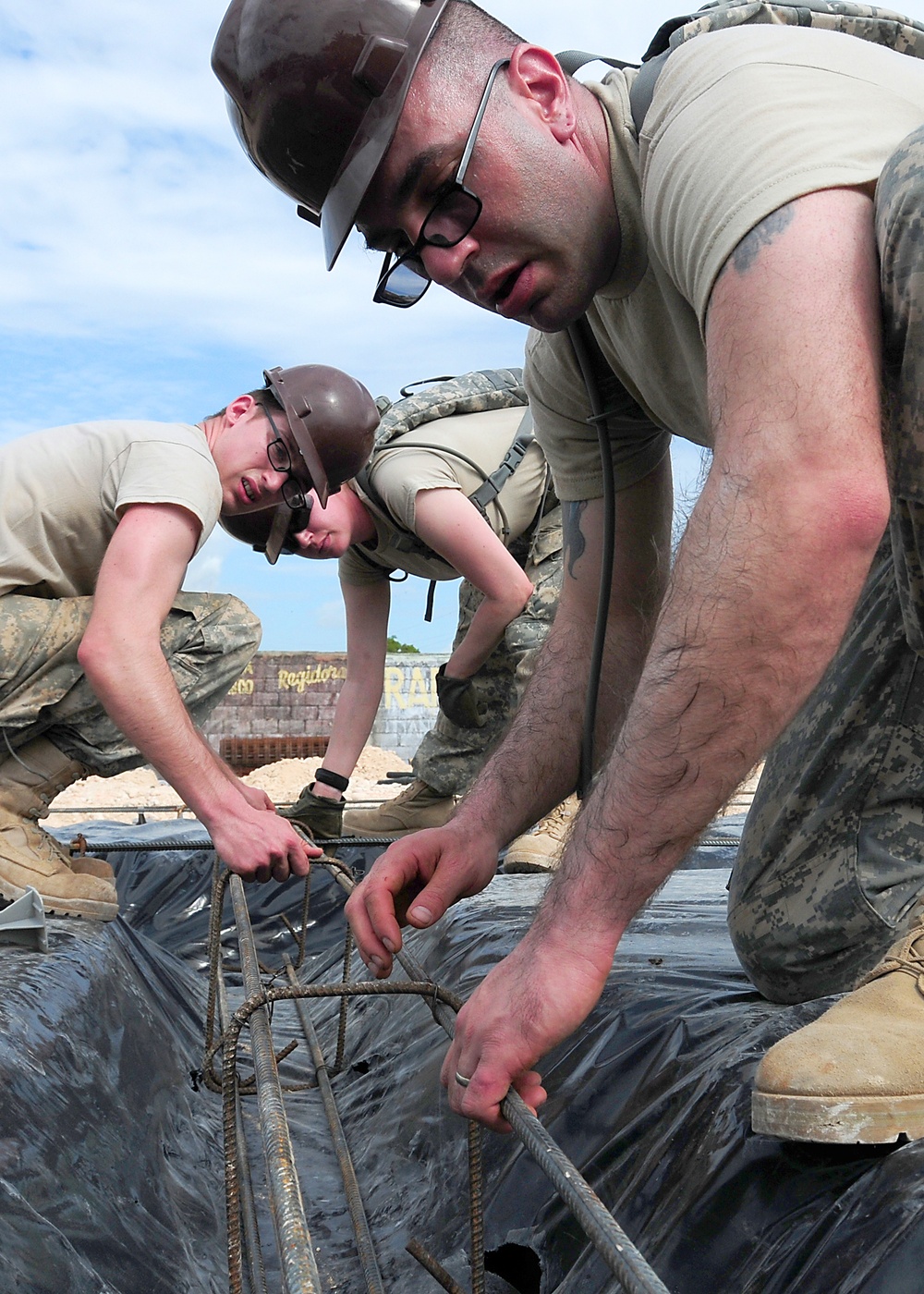 Soldiers, Airmen and allied soldiers better quality of life of Dominican citizens