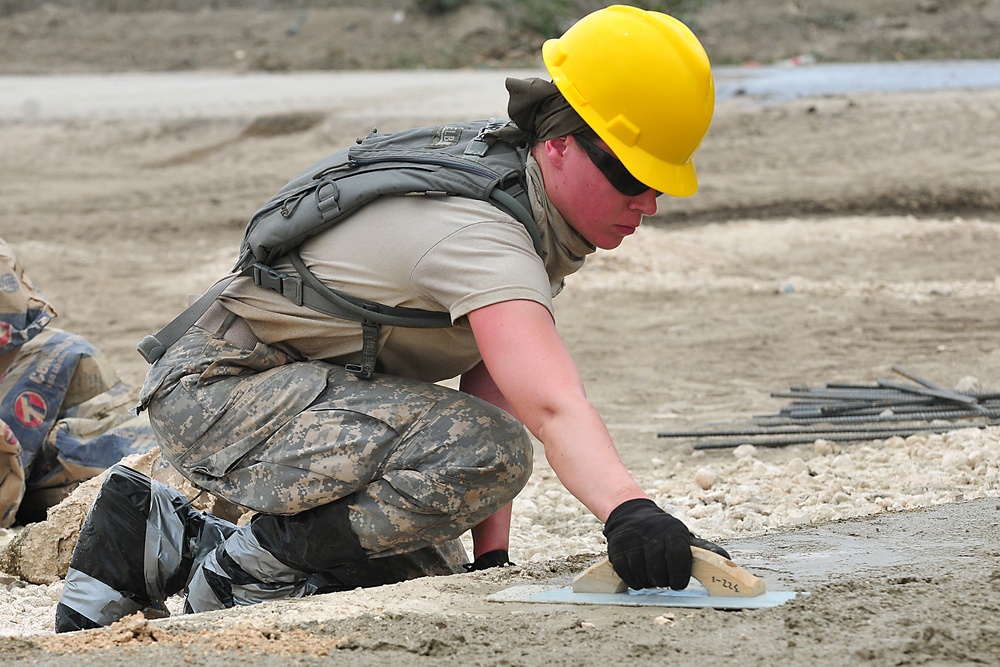 Soldiers, Airmen and allied soldiers better quality of life of Dominican citizens