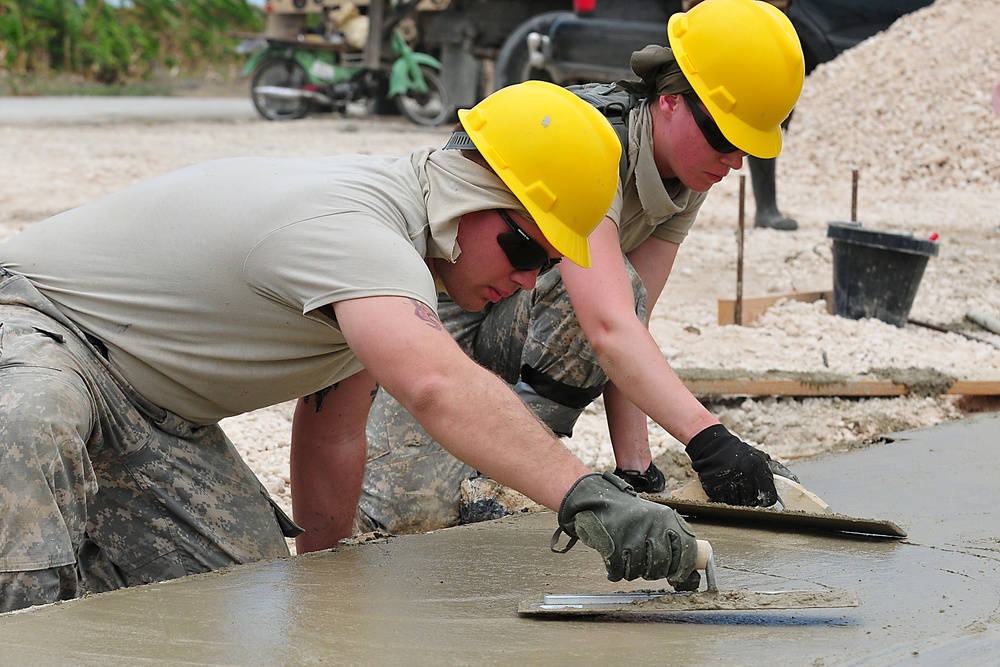 Soldiers, Airmen and allied soldiers better quality of life of Dominican citizens