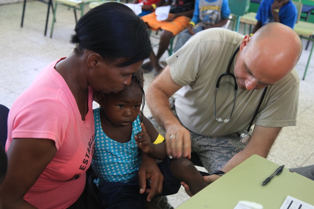 Beyond the Horizons is a U.S. partnership with the government of Dominican Republic providing focused humanitarian assistance.