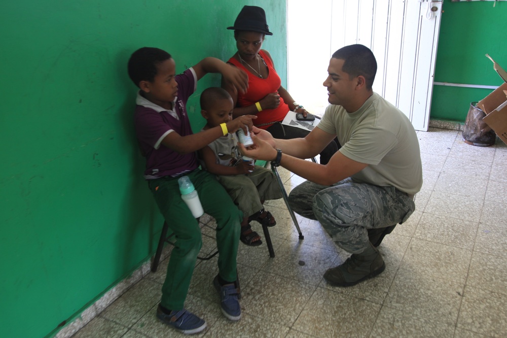 MEDRETE Barahona, Dominican Republic 2014