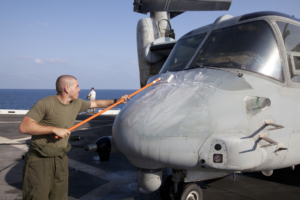 VMM-263 maintains excellence aboard Mesa Verde