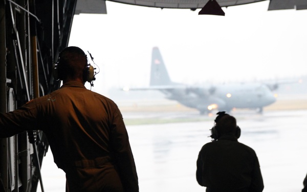 Yokota brings combat airlift to Max Thunder