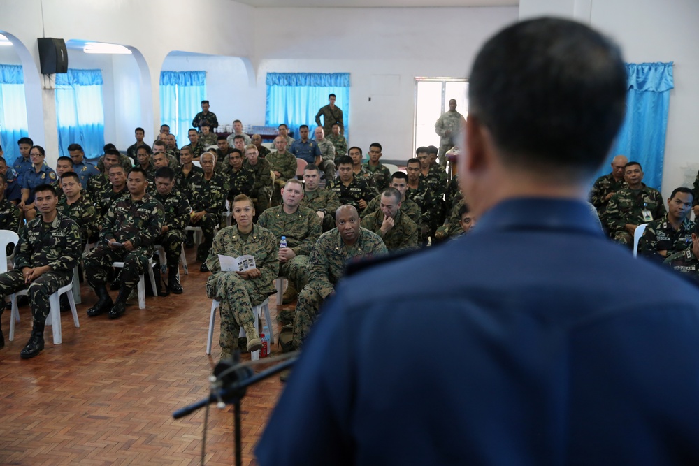 Philippine, U.S. armed forces exchange expertise, best practices