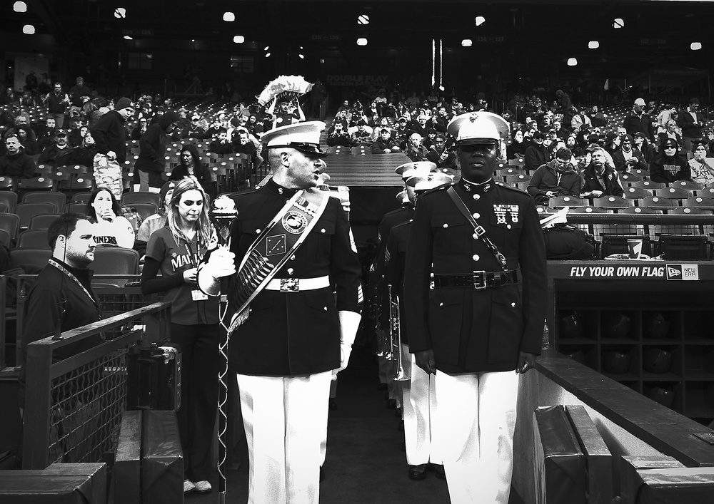 1st Marine Division Band performs National Anthem at Seattle Mariners baseball game