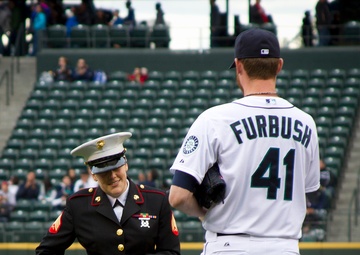 Seattle Mariners honor military during Salute to Armed Forces Night
