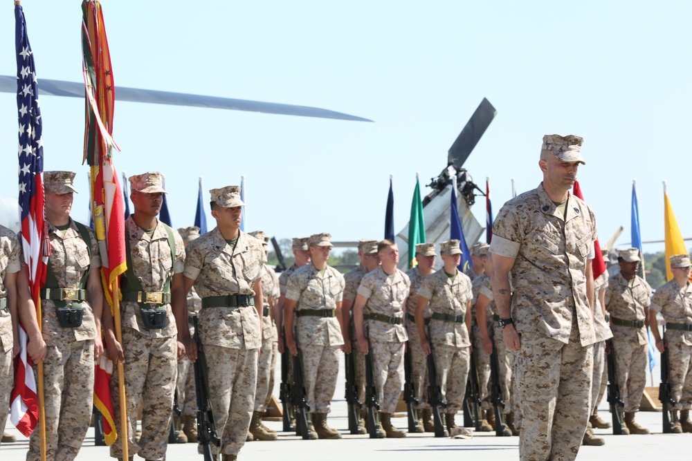 HMLA-167 sergeant major retires