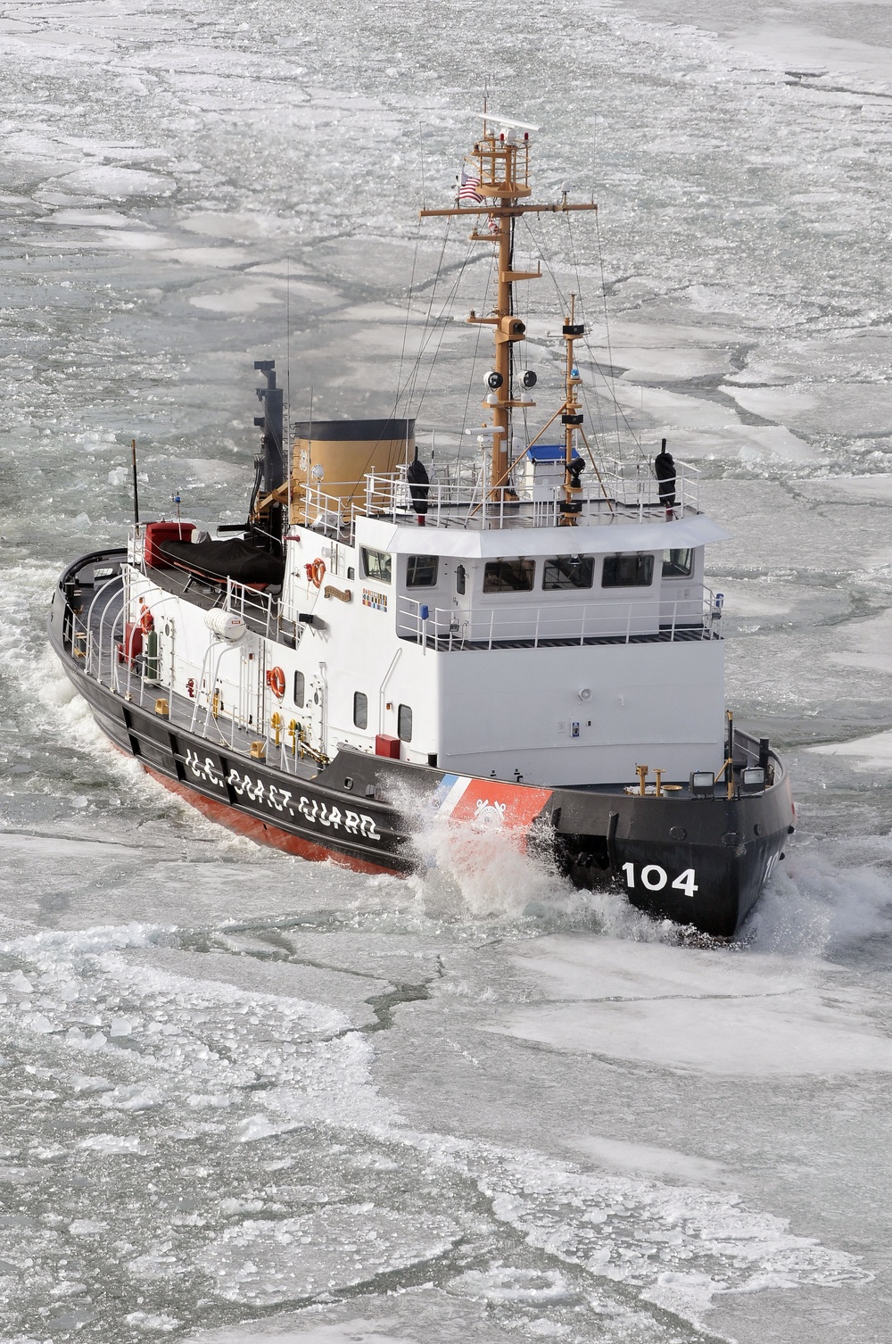 Coast Guard Cutter Biscayne Bay breaks ice in the St. Marys River