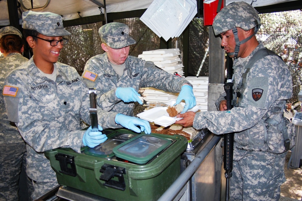 Col. Magaddino 311th ESC COS supports Connelly Competition