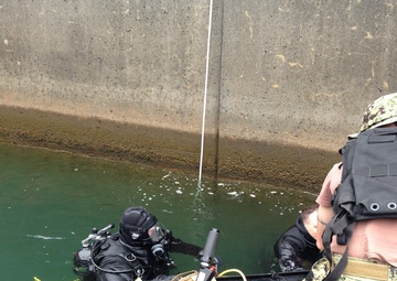 Seabee Divers complete inspection of Gathright Dam for US Army Corps of Engineers