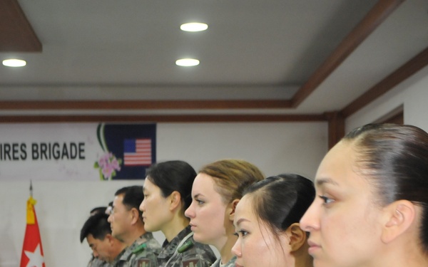 ROK-US leaders discuss integrating women into field artillery