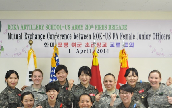ROK-US leaders discuss integrating women into field artillery