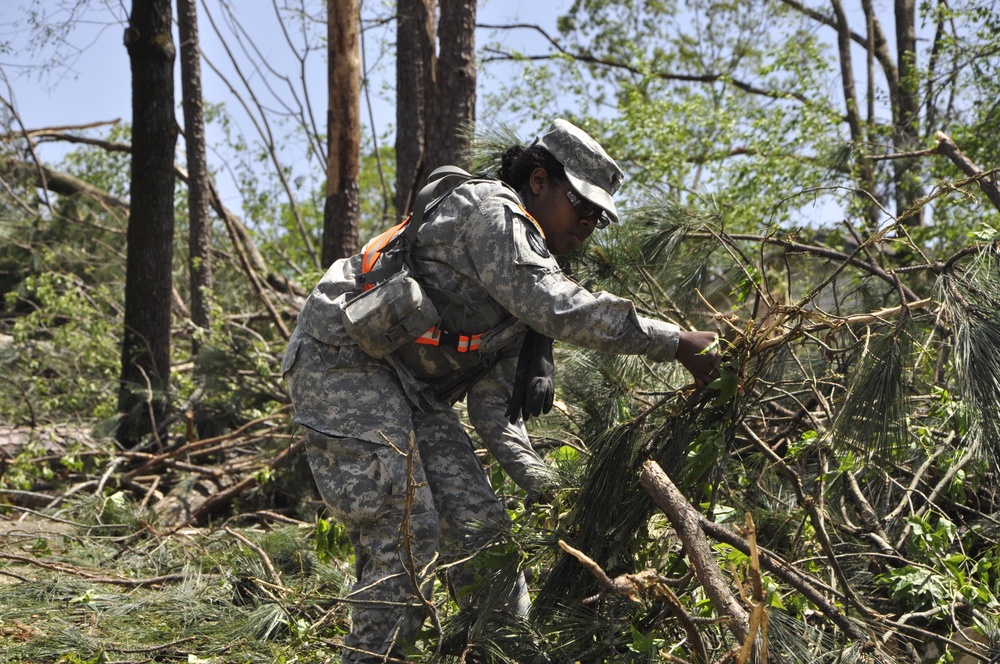 MSARNG aids in Tupelo, Miss., tornado recovery