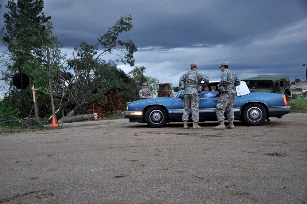 MSARNG aids in Tupelo, Miss., tornado recovery