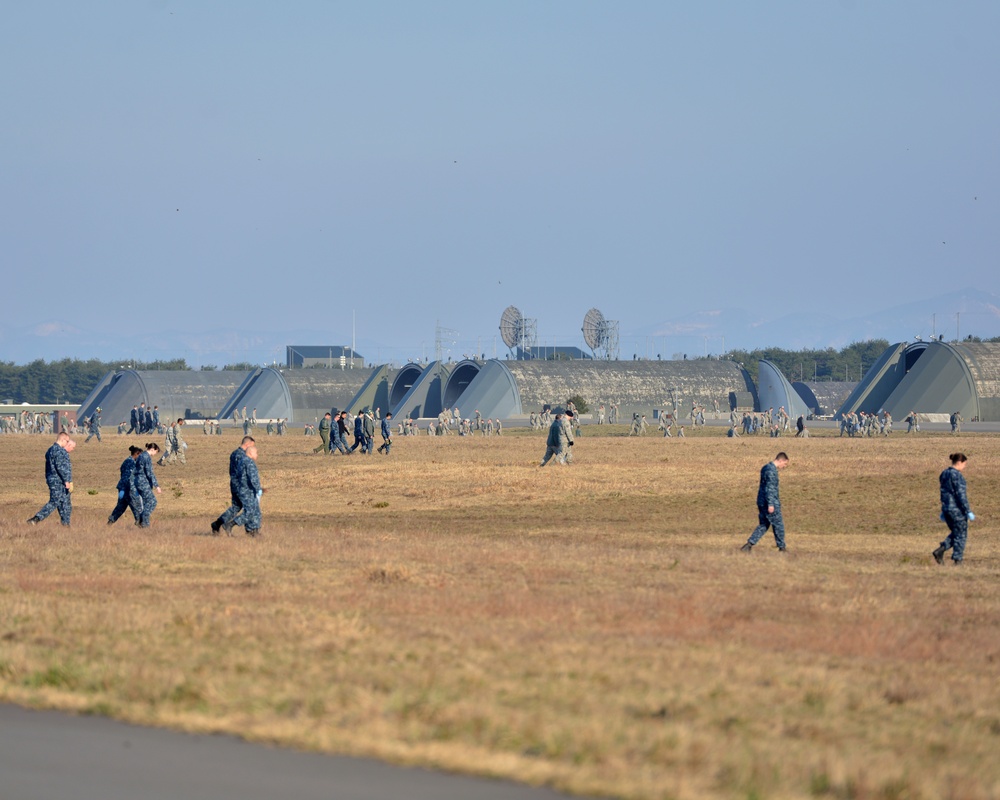 Misawa service members conduct FOD walkdown