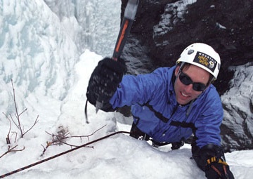 Mountain climber speaks to deploying Soldiers on teamwork, resiliency