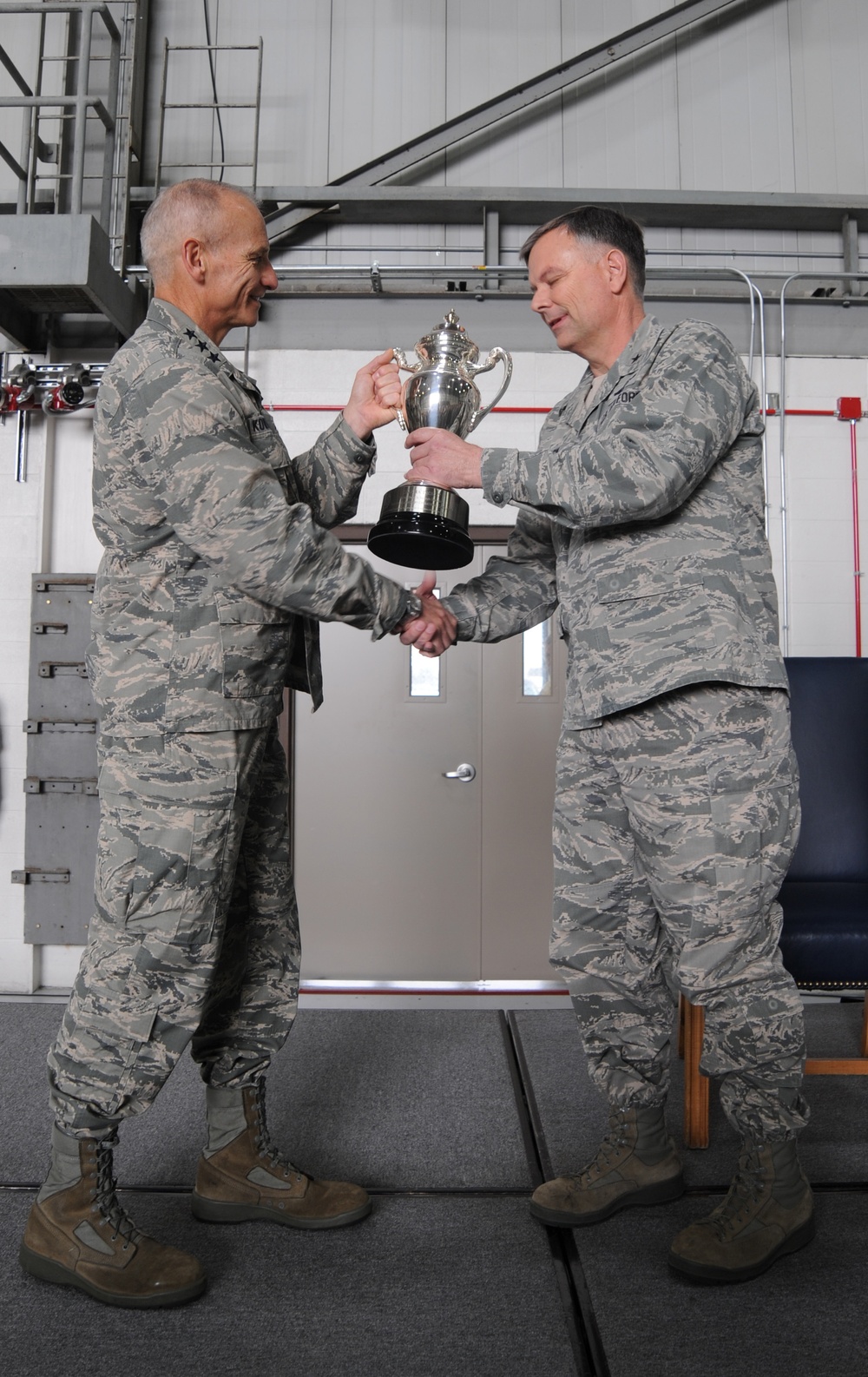 509th Bomb Wing presented Omaha Trophy