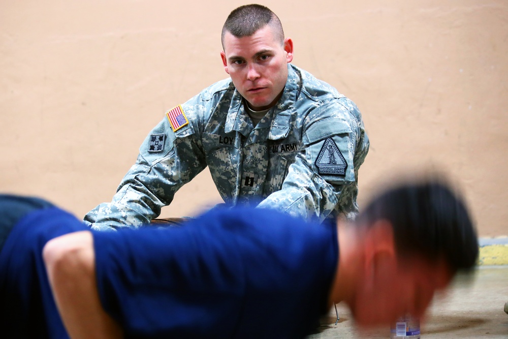 New Jersey Guardsmen help high schoolers learn about leadership