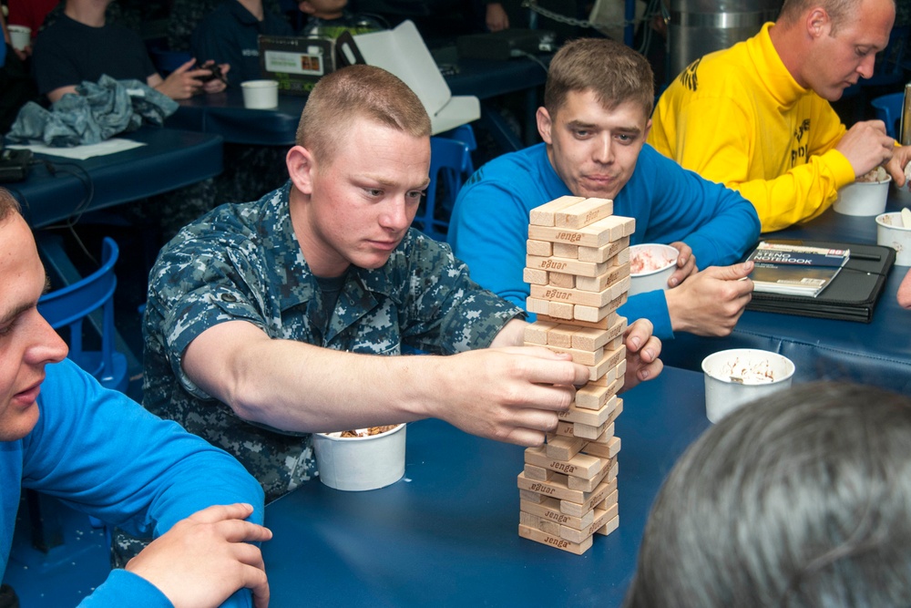 USS Peleliu CSADD-sponsored ice cream social