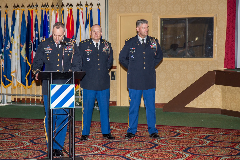 Marne Air Soldiers retire