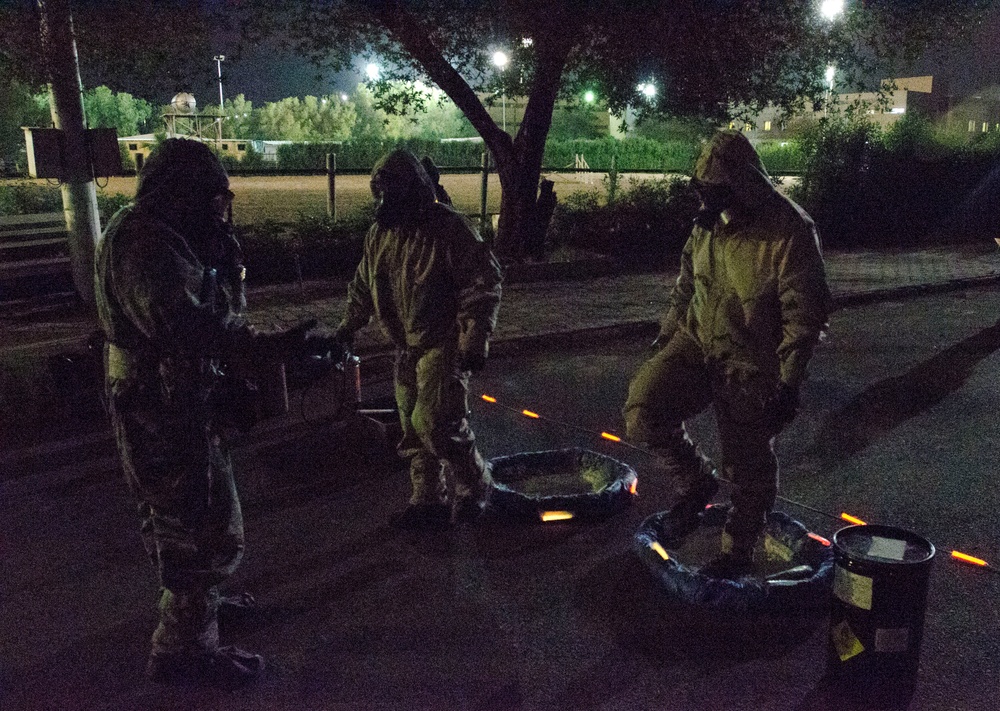 401st Chemical Company Soldiers conduct decontamination operations in Kuwait