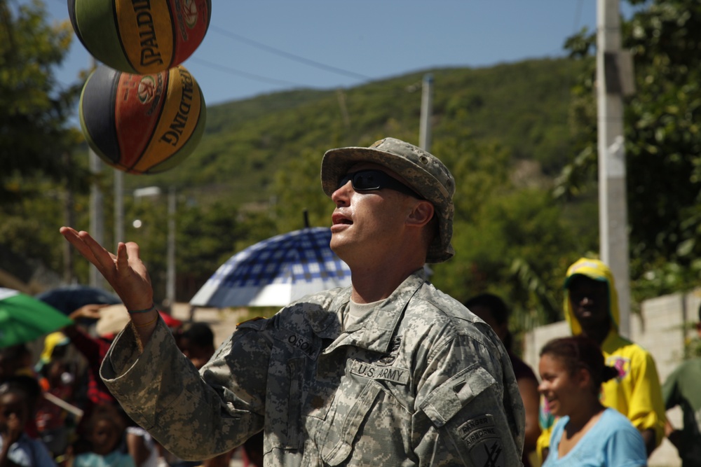 Helping Dominicans with Medical Readiness Training Exercises