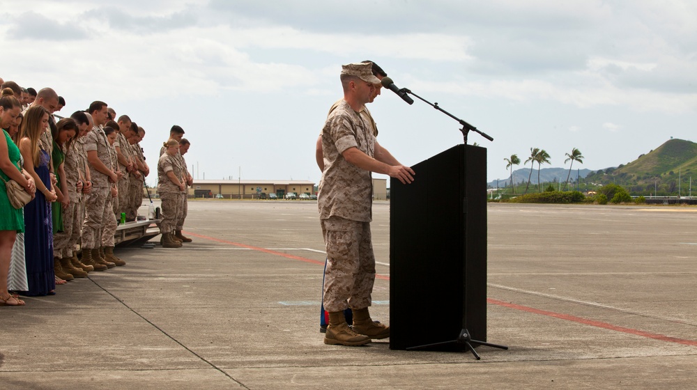 Marine Light Attack Helicopter Squadron 367 Change of Command Ceremony. 2014