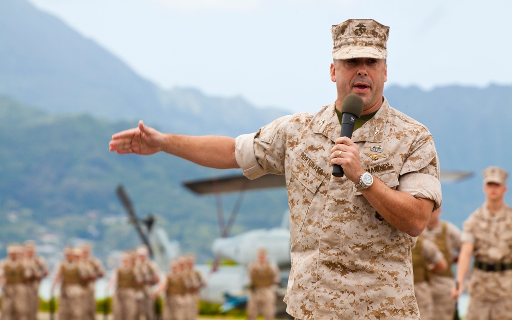 Marine Light Attack Helicopter Squadron 367 Change of Command Ceremony. 2014