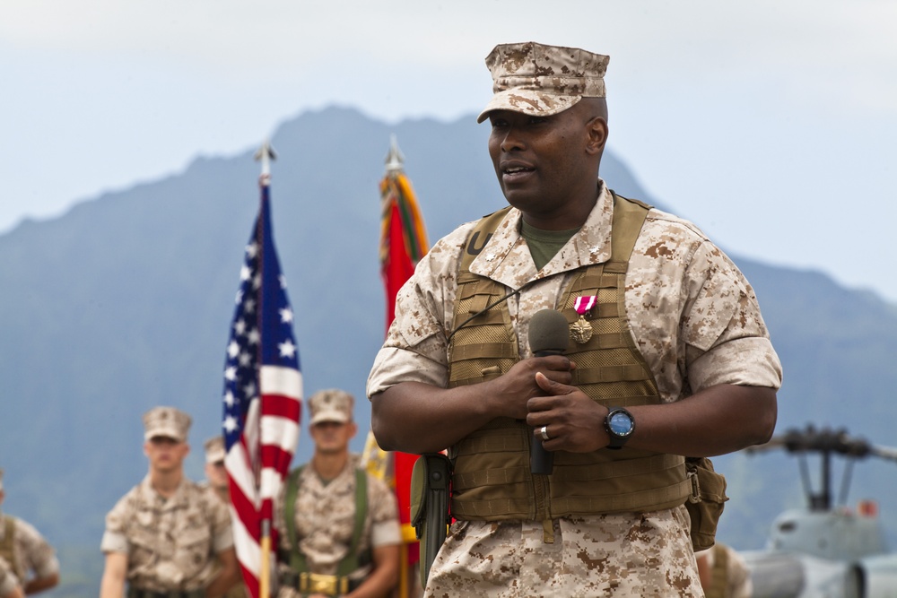 Marine Light Attack Helicopter Squadron 367 Change of Command Ceremony. 2014