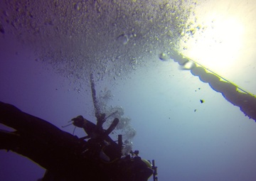 Deep water cable maintenance