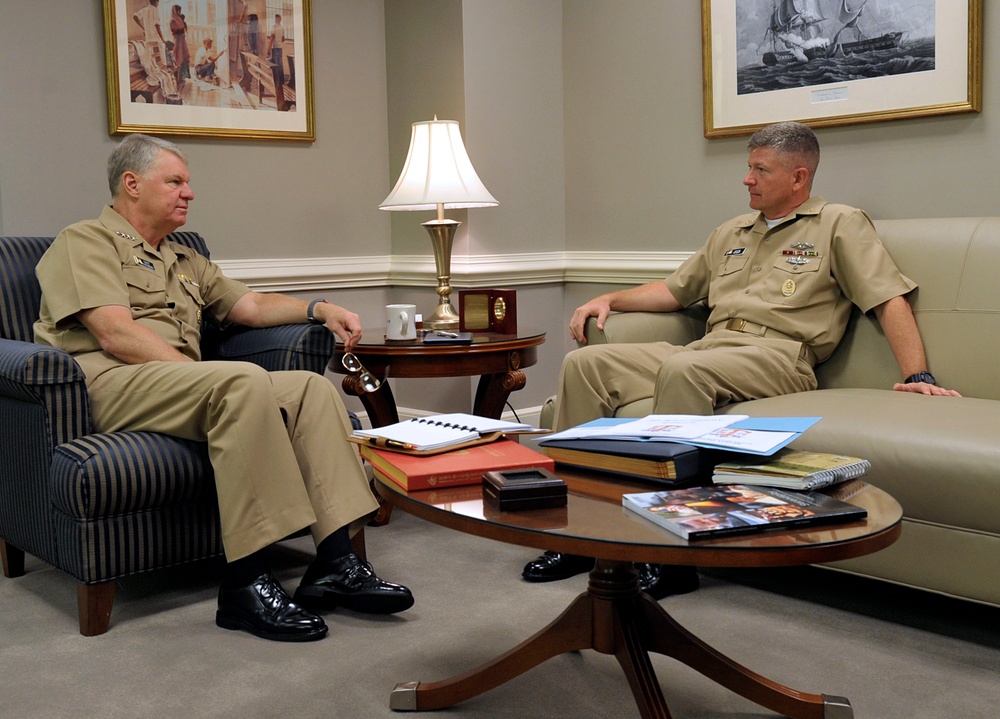 CNO meets with MCPON