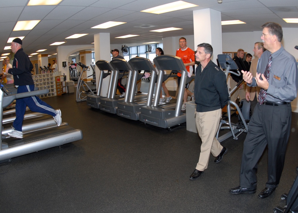 Navy Installations Command commander tours NAS Whidbey Island