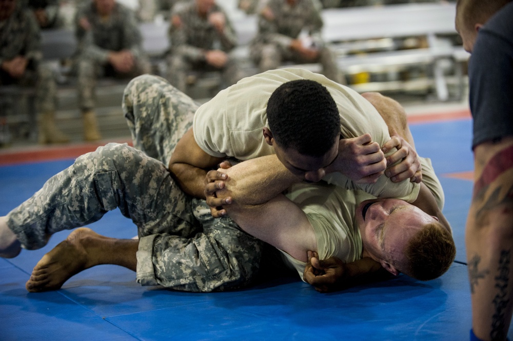 Best Warrior Soldiers battle during combatives tournament