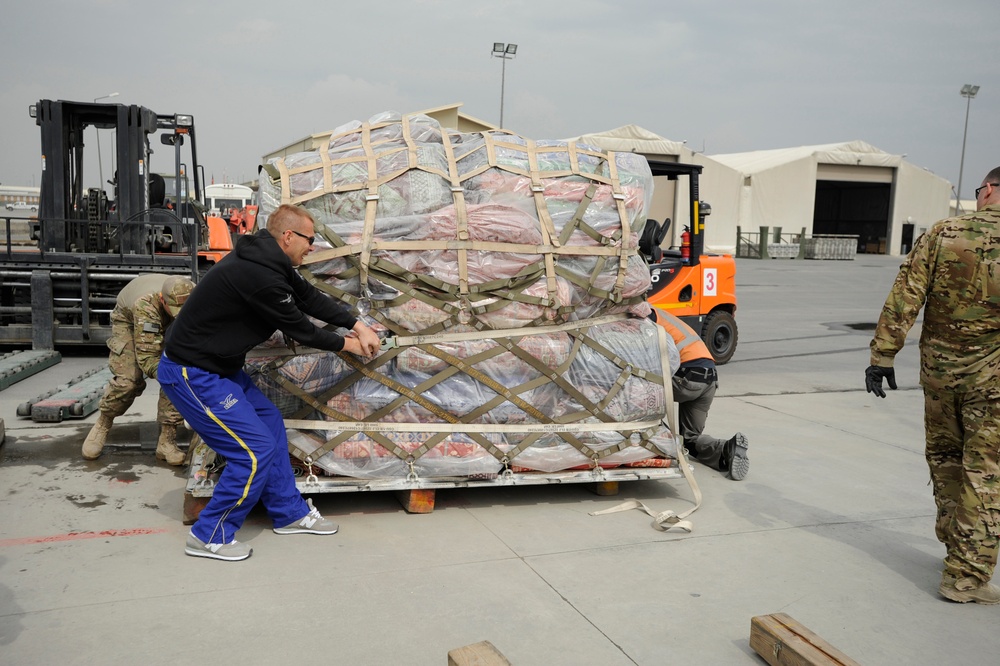 ISAF provides humanitarian disaster relief to northern Afghanistan