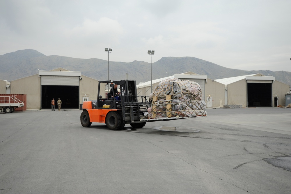 ISAF provides humanitarian disaster relief to northern Afghanistan
