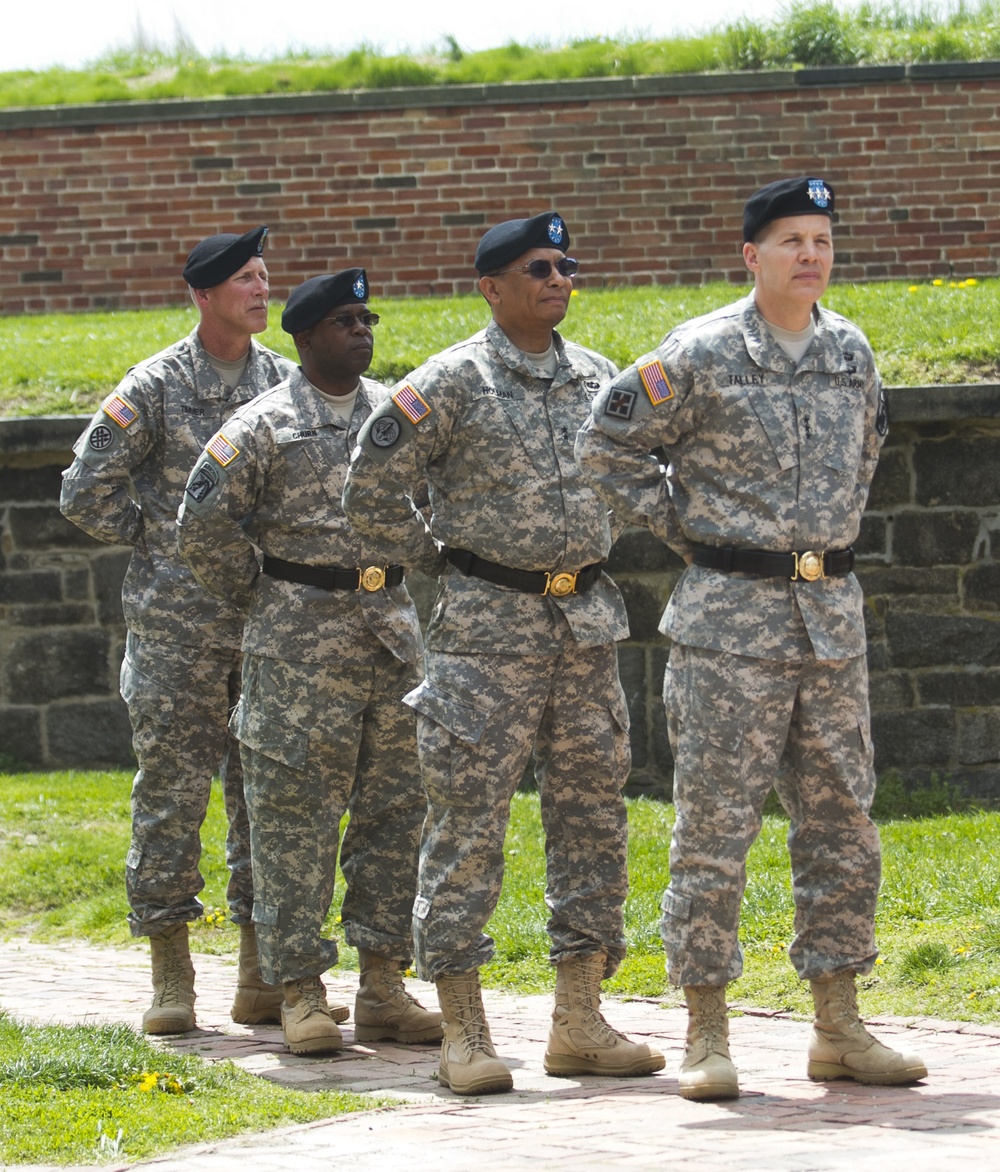 Holman relinquishes command of military police unit at Fort McHenry ceremony