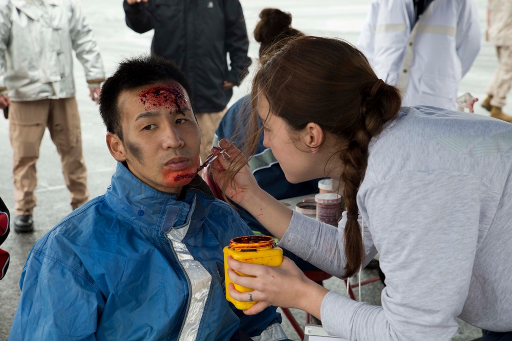 Japan, US first responders train for aircraft mishap