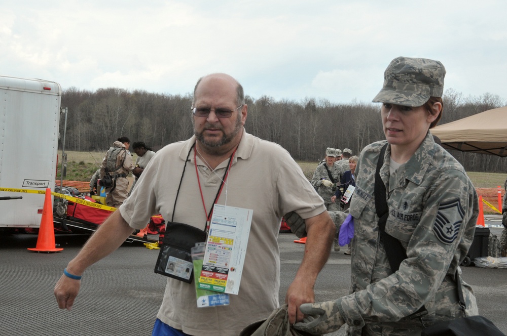 Air Guard assists in disaster response training